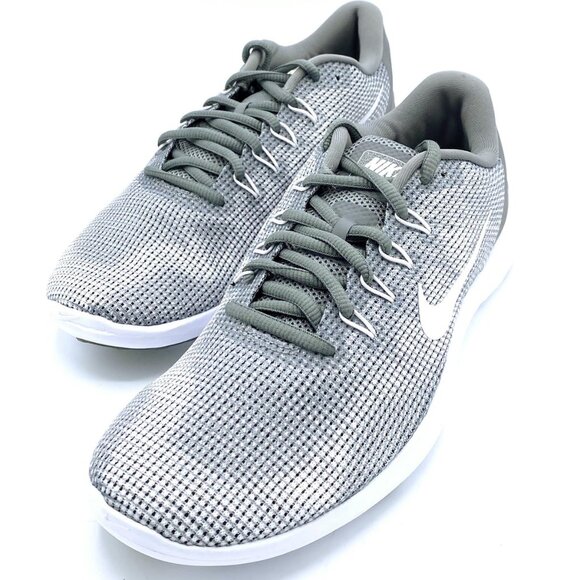 Nike Flex Gray Mesh Sneakers - Picture 1 of 9